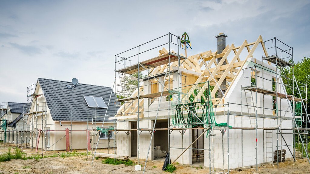 massiv-bauen-baustelle-haus-rohbau-01